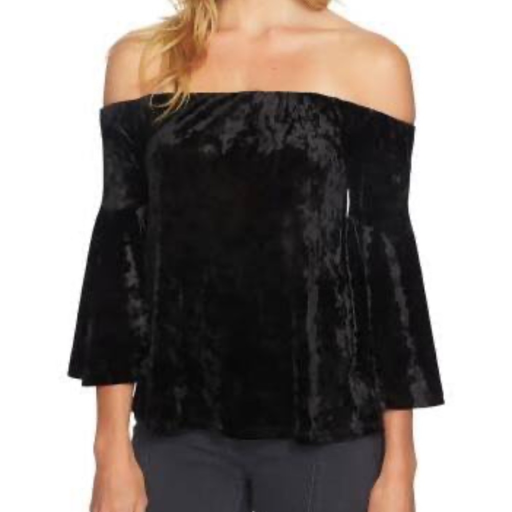 1.State Womens Velvet Bell Sleeve Off the Shoulder Blouse